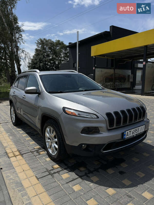Внедорожник / Кроссовер Jeep Cherokee 2016 в Коломые