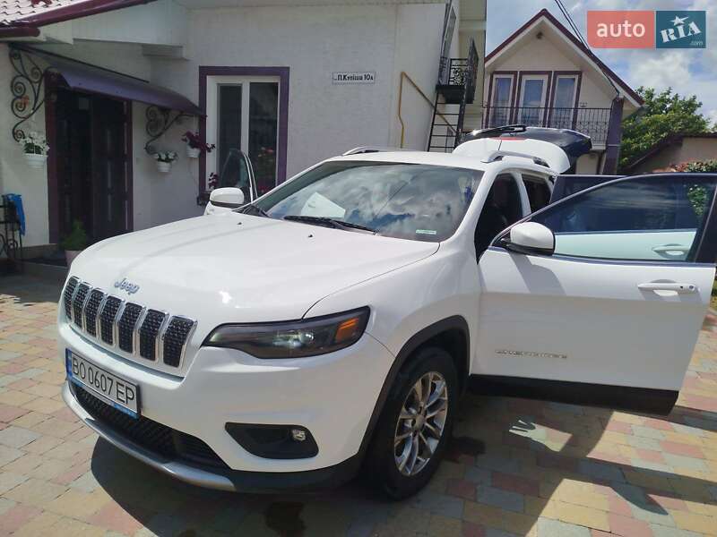 Внедорожник / Кроссовер Jeep Cherokee 2018 в Бучаче
