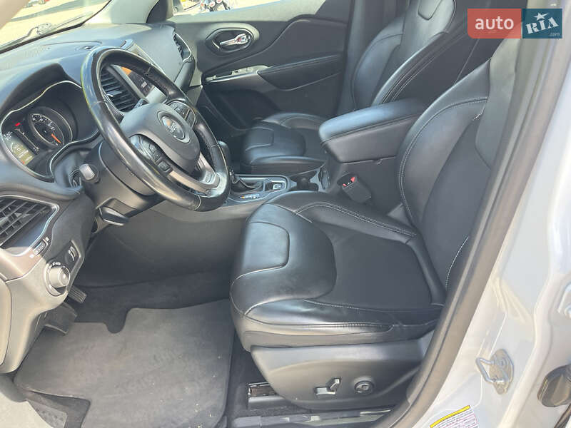 Внедорожник / Кроссовер Jeep Cherokee 2019 в Василькове
