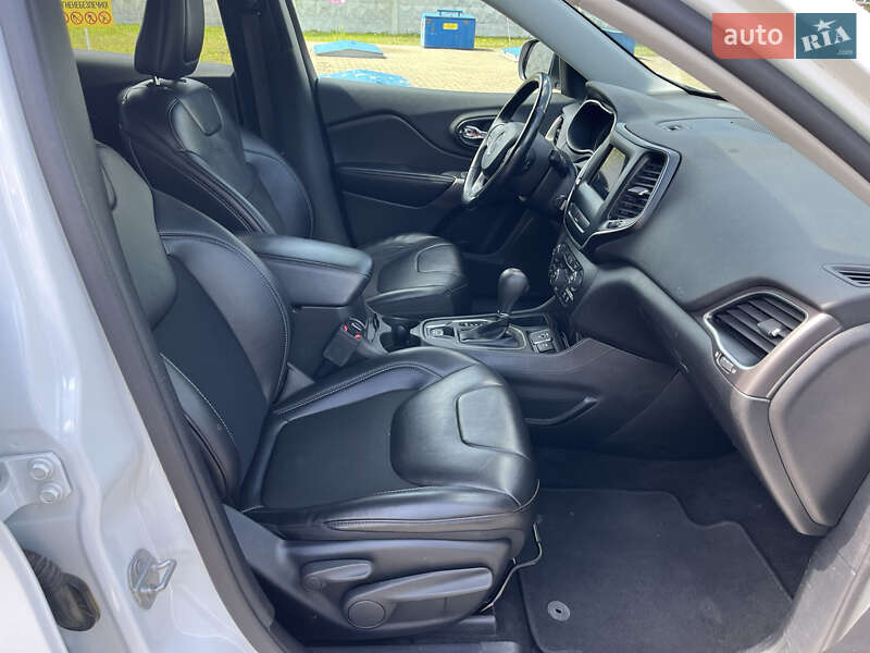 Внедорожник / Кроссовер Jeep Cherokee 2019 в Василькове