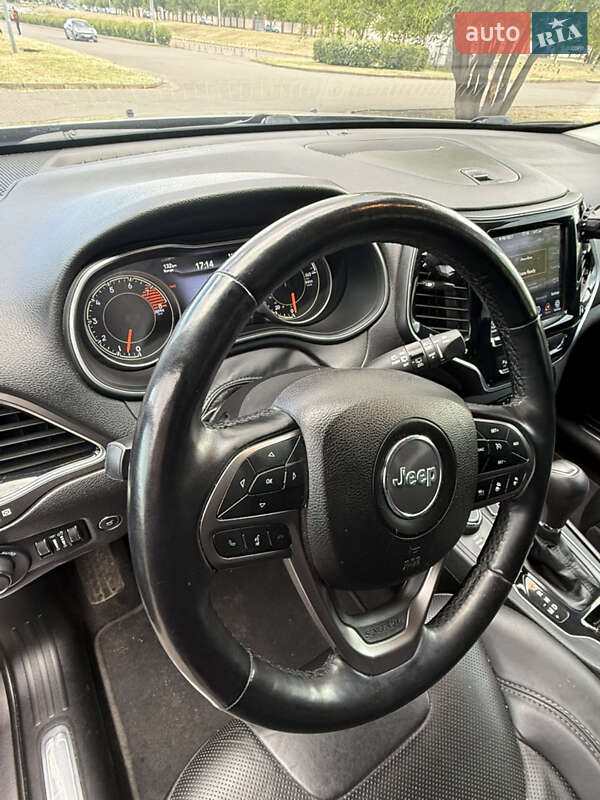 Внедорожник / Кроссовер Jeep Cherokee 2020 в Кривом Роге фото 20 Внедорожник / Кроссовер Jeep Cherokee 2020 в Кривом Роге