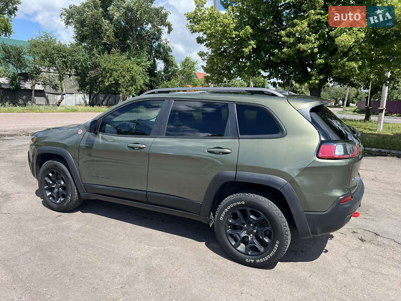 Внедорожник / Кроссовер Jeep Cherokee 2020 в Чернигове