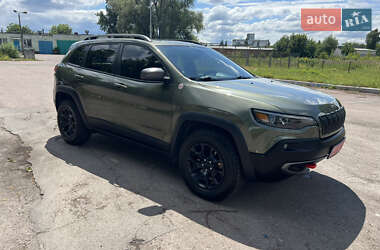 Внедорожник / Кроссовер Jeep Cherokee 2020 в 