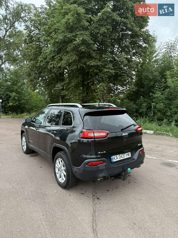 Внедорожник / Кроссовер Jeep Cherokee 2013 в Шостке