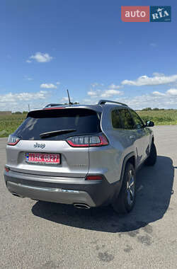 Внедорожник / Кроссовер Jeep Cherokee 2019 в 