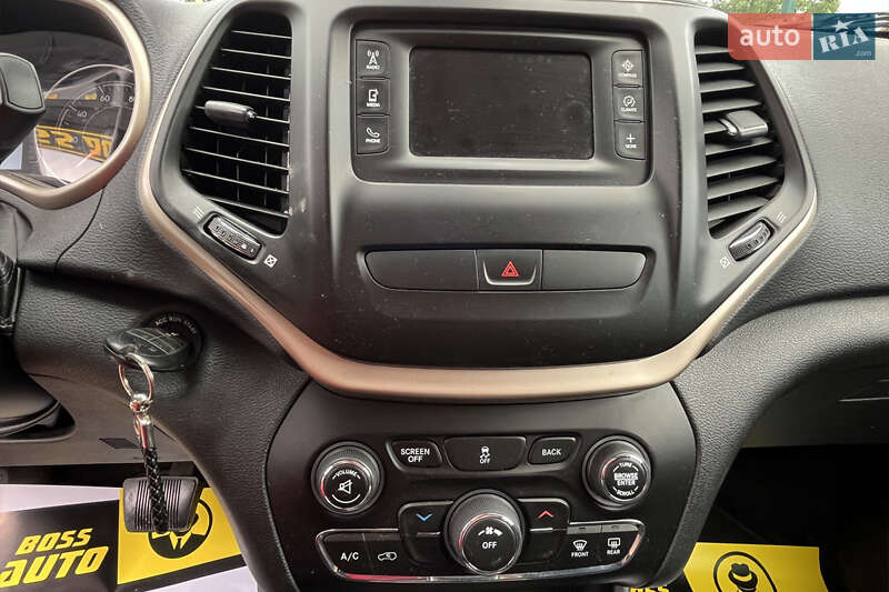 Внедорожник / Кроссовер Jeep Cherokee 2015 в Коломые
