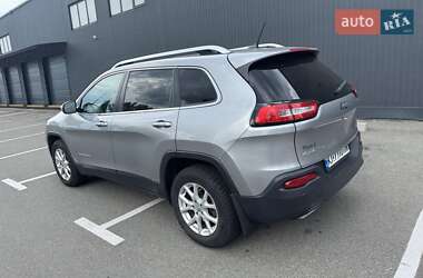 Позашляховик / Кросовер Jeep Cherokee 2015 в 
