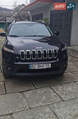 Внедорожник / Кроссовер Jeep Cherokee 2016 в Ужгороде