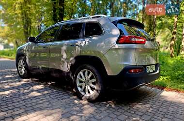 Внедорожник / Кроссовер Jeep Cherokee 2016 в 