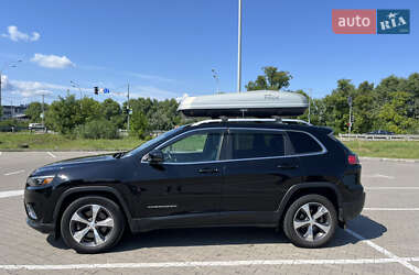 Внедорожник / Кроссовер Jeep Cherokee 2018 в 