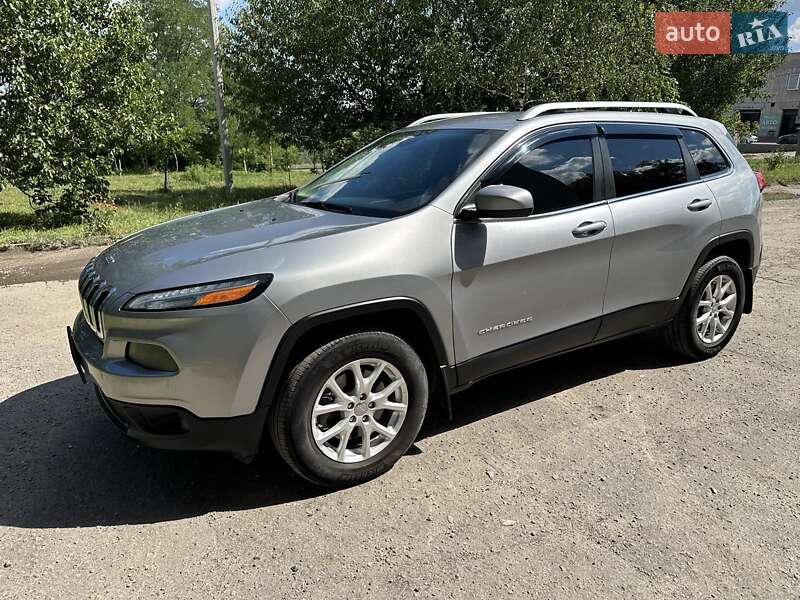 Позашляховик / Кросовер Jeep Cherokee 2014 в Сумах