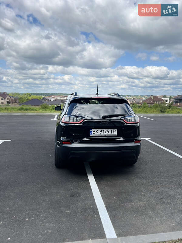 Внедорожник / Кроссовер Jeep Cherokee 2019 в Ровно