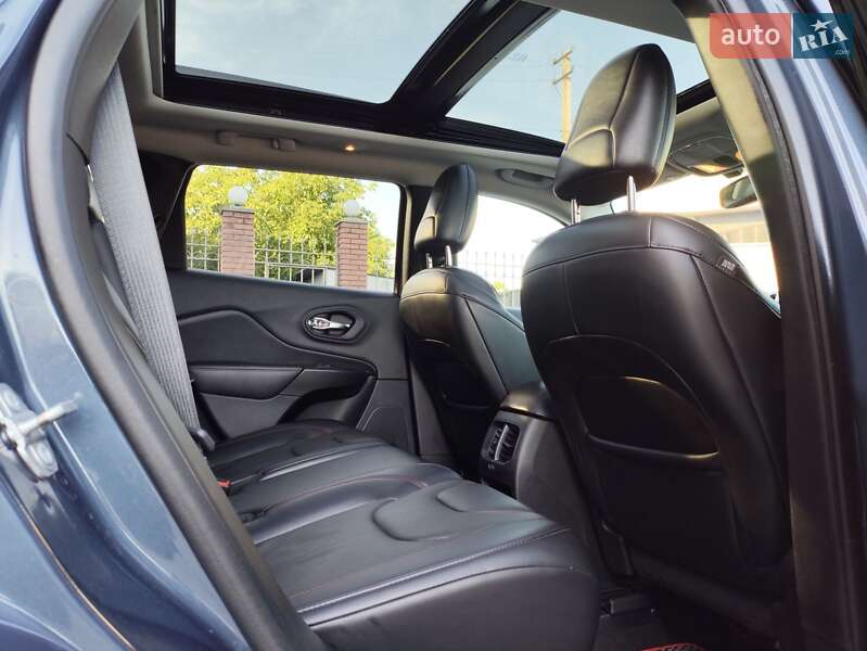 Позашляховик / Кросовер Jeep Cherokee 2019 в Кременчуці