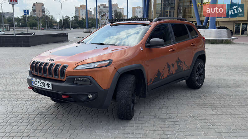 Позашляховик / Кросовер Jeep Cherokee 2014 в Харкові