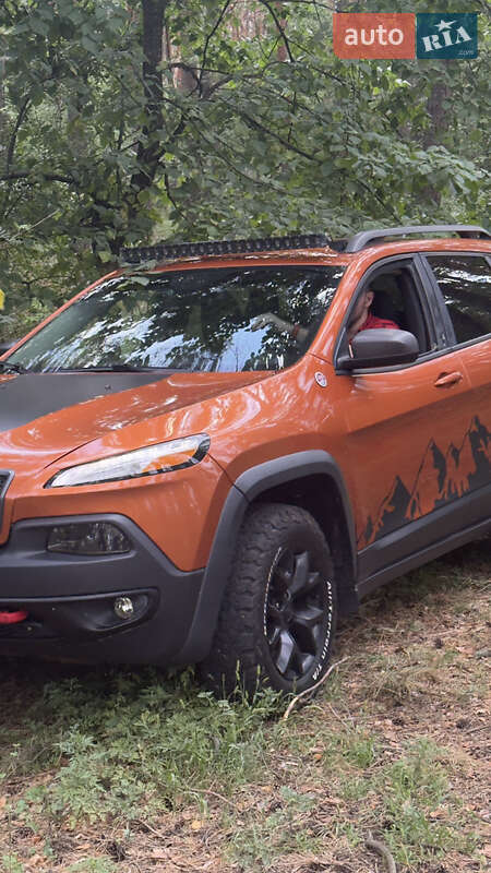 Позашляховик / Кросовер Jeep Cherokee 2014 в Харкові