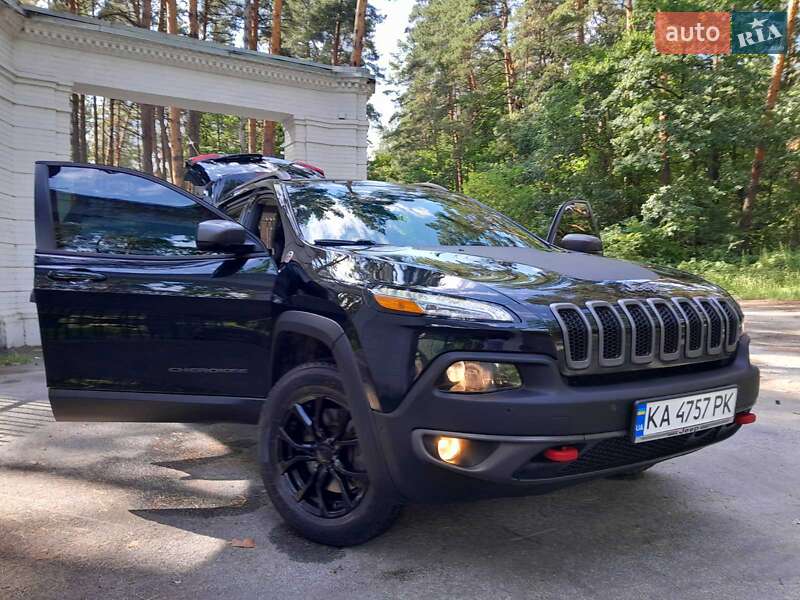 Позашляховик / Кросовер Jeep Cherokee 2016 в Києві