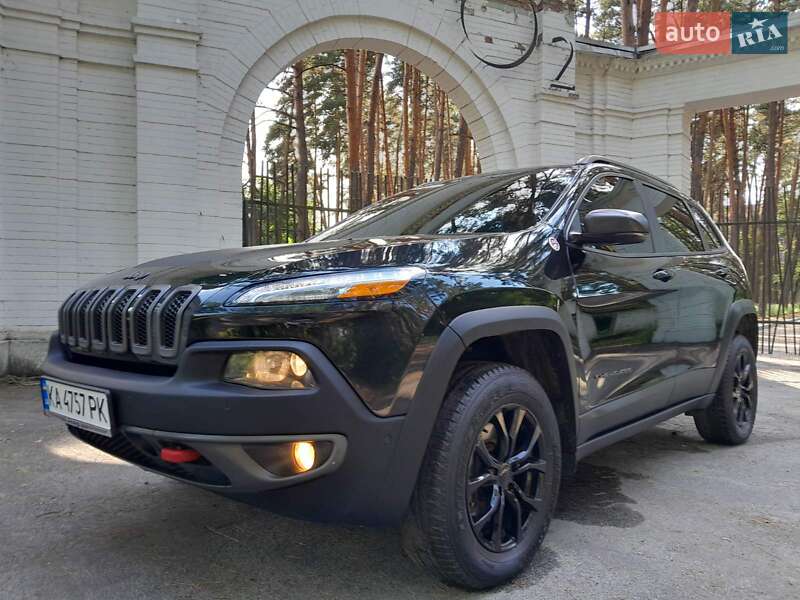 Позашляховик / Кросовер Jeep Cherokee 2016 в Києві