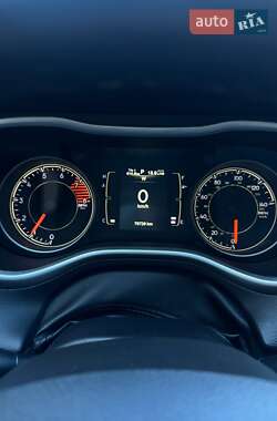Позашляховик / Кросовер Jeep Cherokee 2016 в Києві
