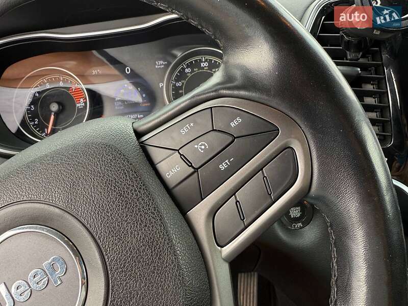 Внедорожник / Кроссовер Jeep Cherokee 2020 в Одессе