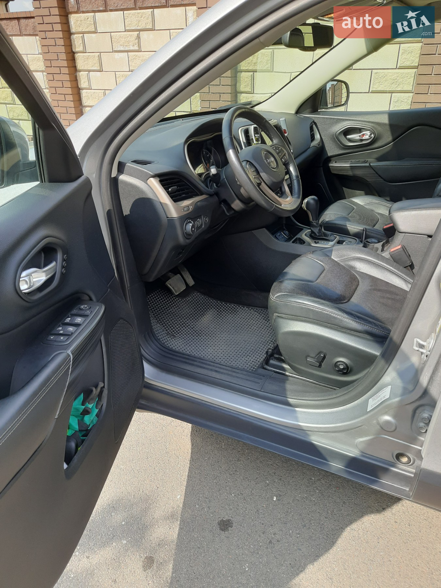 2014 Jeep Cherokee - мініатюра 10