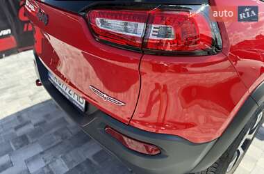 Внедорожник / Кроссовер Jeep Cherokee 2017 в 