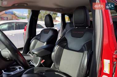 Внедорожник / Кроссовер Jeep Cherokee 2017 в 