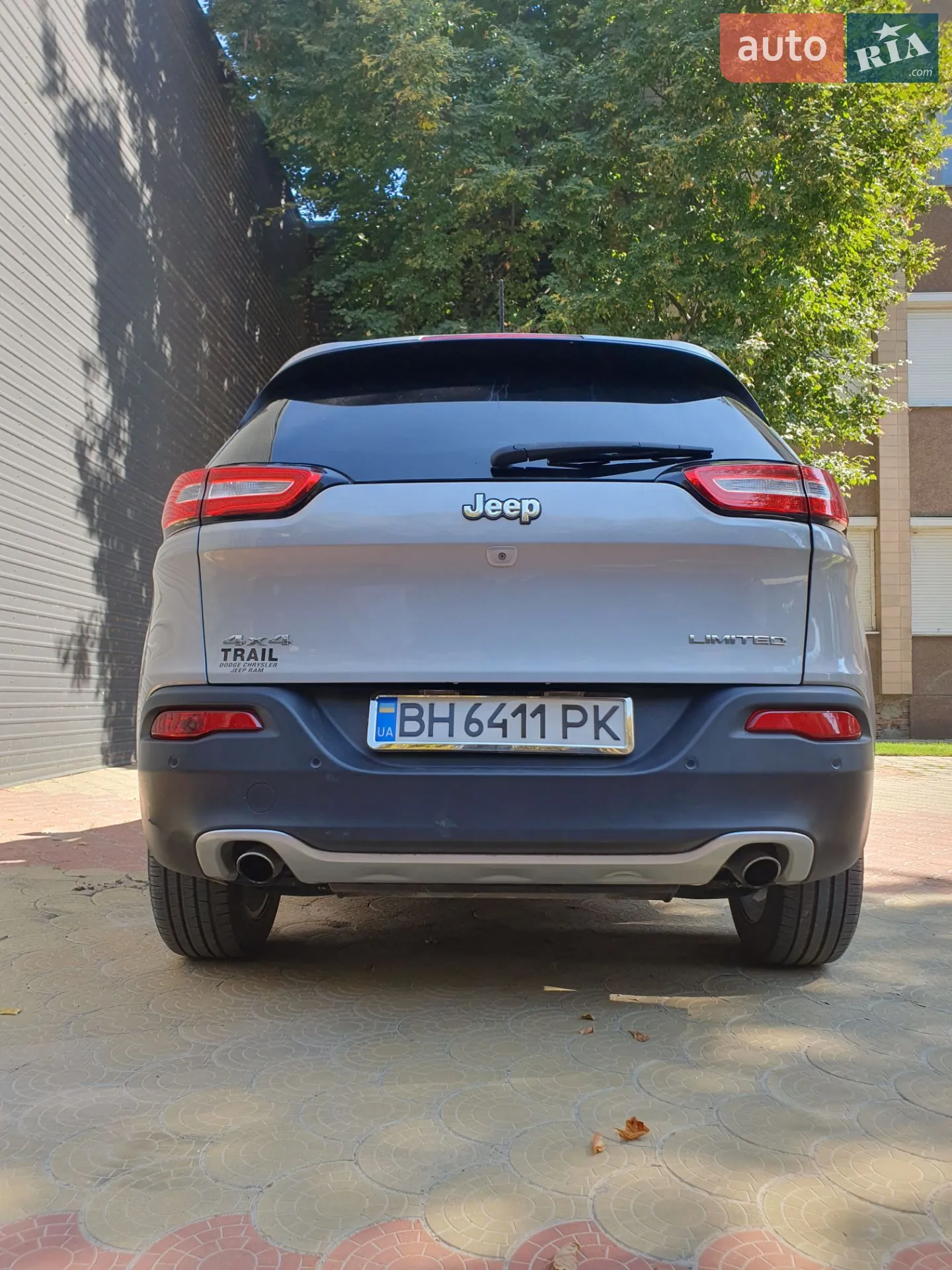 2014 Jeep Cherokee - мініатюра 2