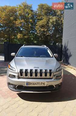 Внедорожник / Кроссовер Jeep Cherokee 2014 в Черкассах