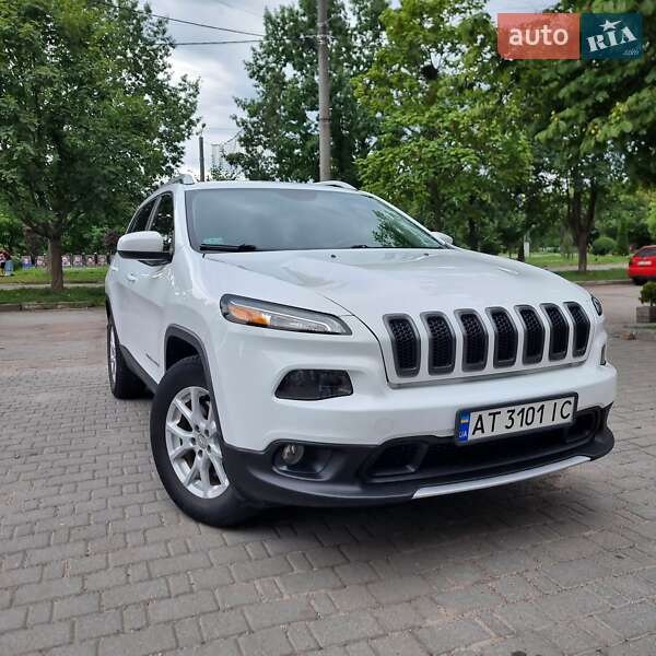 Позашляховик / Кросовер Jeep Cherokee 2016 в Калуші