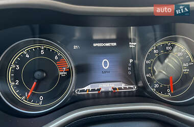 Внедорожник / Кроссовер Jeep Cherokee 2015 в 