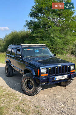 Внедорожник / Кроссовер Jeep Cherokee 1997 в Буковеле
