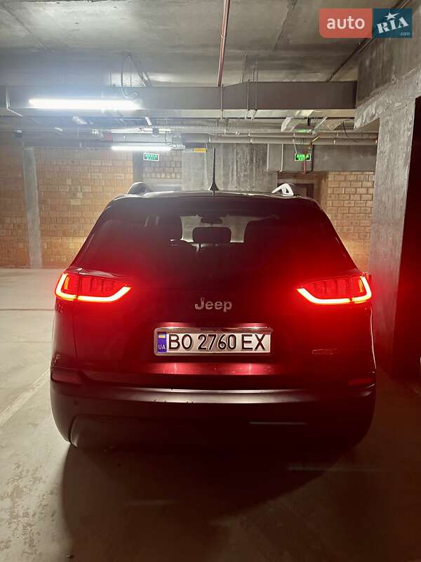 Позашляховик / Кросовер Jeep Cherokee 2019 в Львові