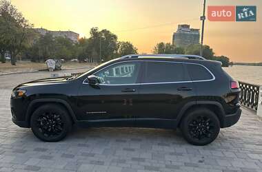 Внедорожник / Кроссовер Jeep Cherokee 2018 в 