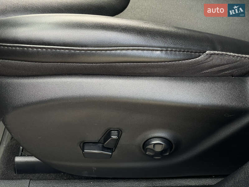 Внедорожник / Кроссовер Jeep Cherokee 2020 в Бердичеве