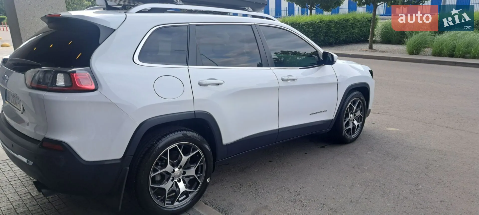 2019 Jeep Cherokee - мініатюра 11