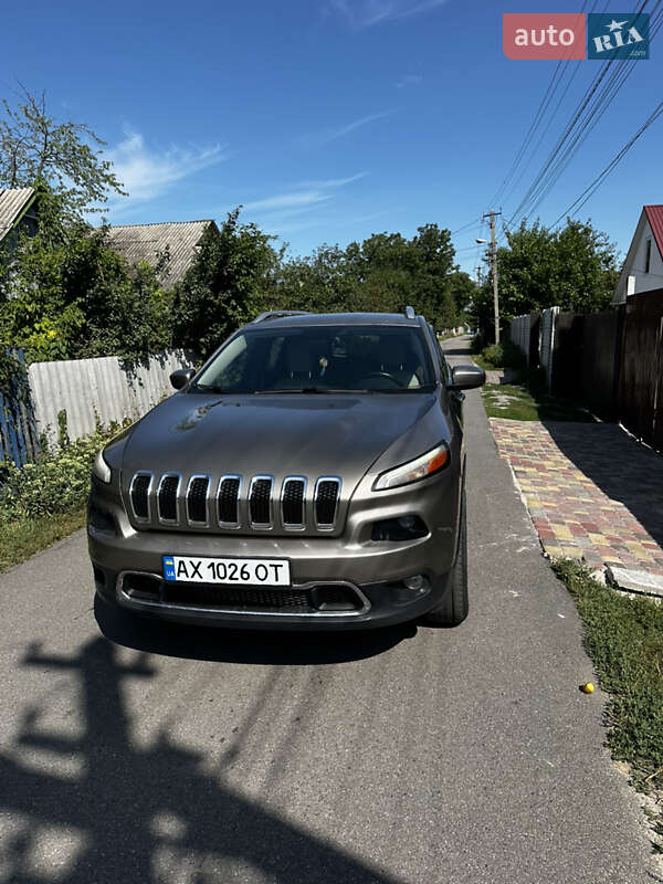 Позашляховик / Кросовер Jeep Cherokee 2016 в Харкові