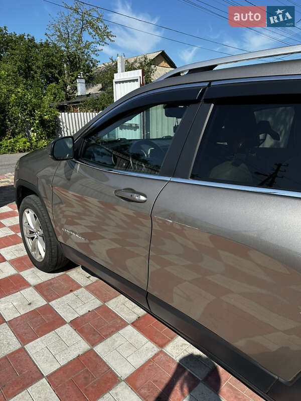 Позашляховик / Кросовер Jeep Cherokee 2016 в Харкові