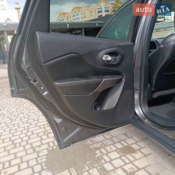 Внедорожник / Кроссовер Jeep Cherokee 2020 в Каменец-Подольском фото 10 Внедорожник / Кроссовер Jeep Cherokee 2020 в Каменец-Подольском