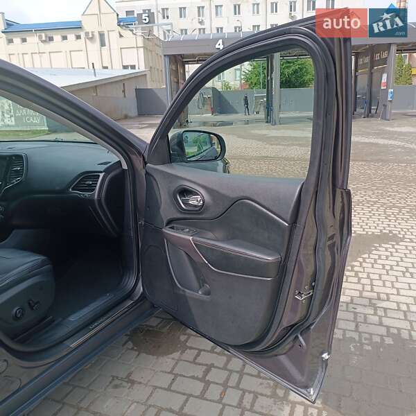 Внедорожник / Кроссовер Jeep Cherokee 2020 в Каменец-Подольском фото 18 Внедорожник / Кроссовер Jeep Cherokee 2020 в Каменец-Подольском