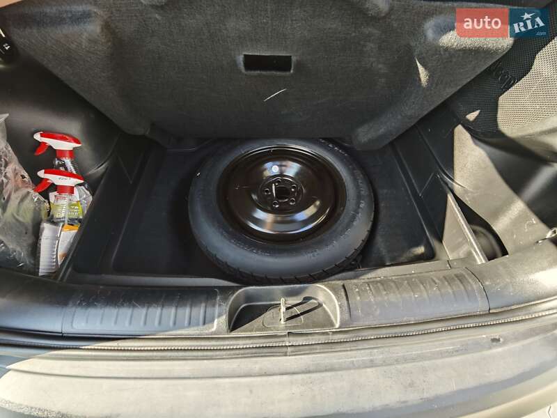 Внедорожник / Кроссовер Jeep Cherokee 2019 в Киеве