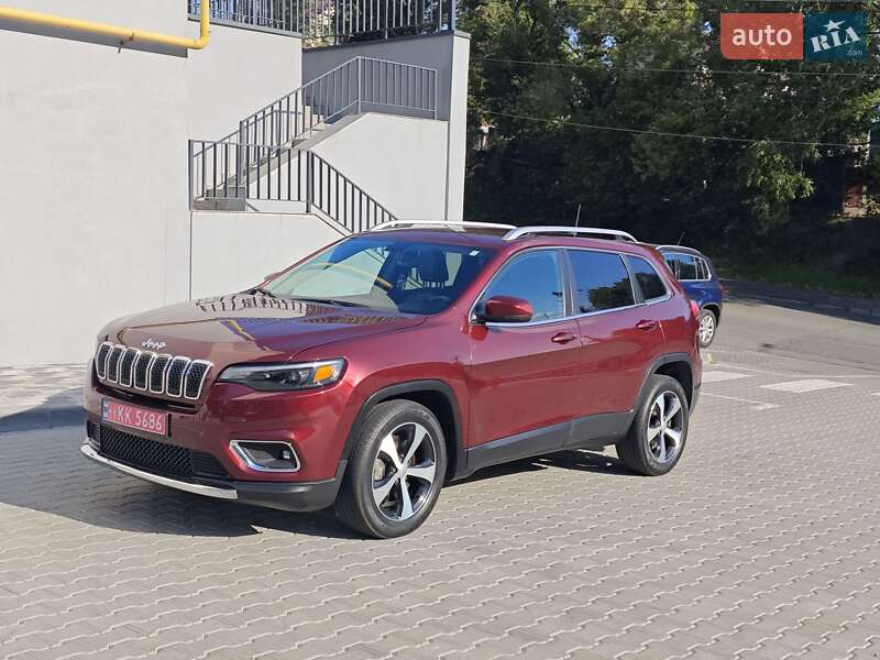 Внедорожник / Кроссовер Jeep Cherokee 2019 в Киеве