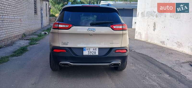 Позашляховик / Кросовер Jeep Cherokee 2015 в Кривому Розі