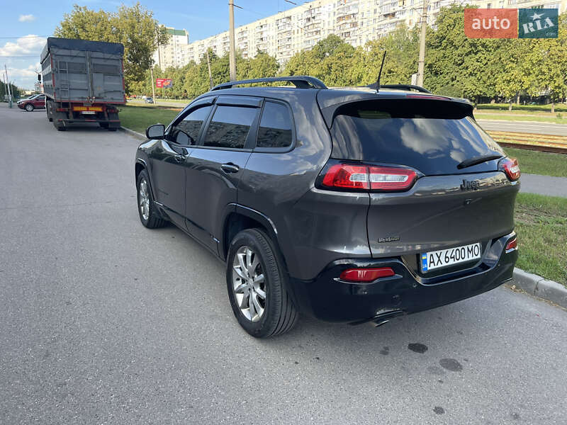 Внедорожник / Кроссовер Jeep Cherokee 2018 в Харькове фото 7 Внедорожник / Кроссовер Jeep Cherokee 2018 в Харькове