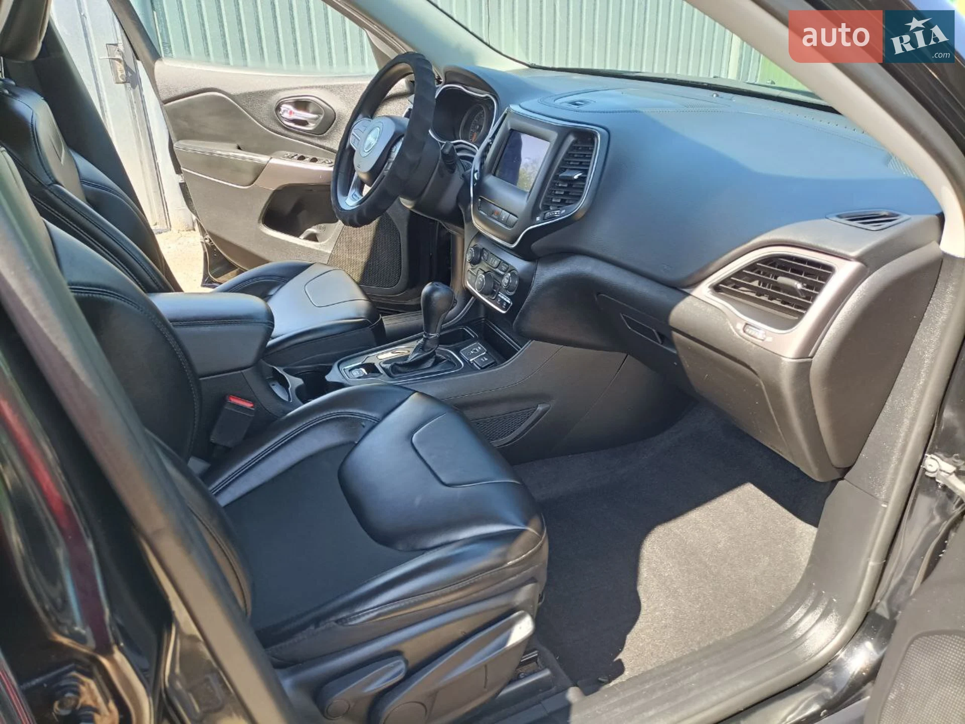 2020 Jeep Cherokee - мініатюра 24