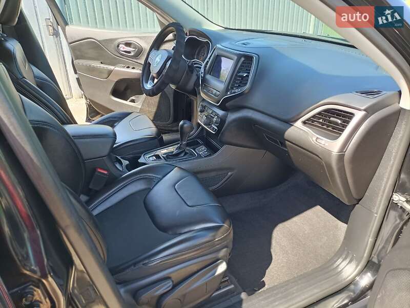 Позашляховик / Кросовер Jeep Cherokee 2020 в Києві