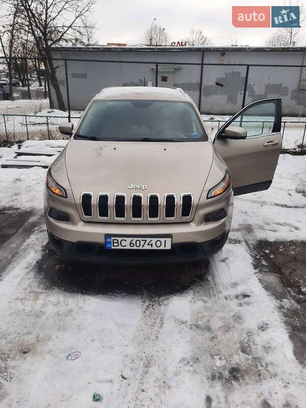 Внедорожник / Кроссовер Jeep Cherokee 2015 в Львове