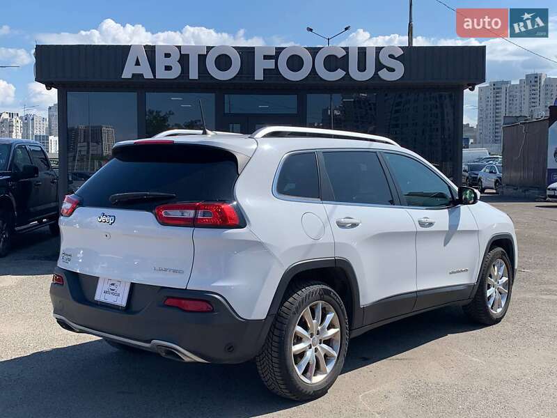 Внедорожник / Кроссовер Jeep Cherokee 2017 в Киеве