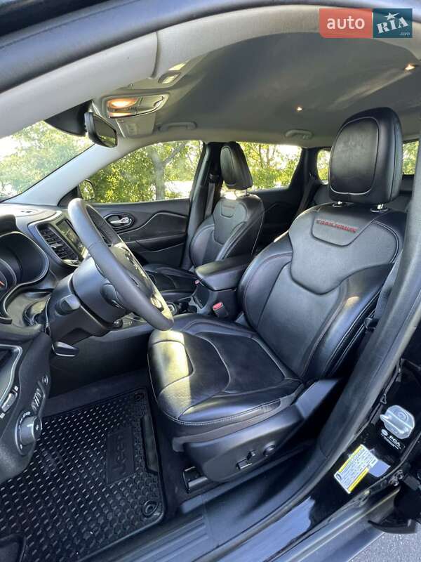 Внедорожник / Кроссовер Jeep Cherokee 2022 в Киеве