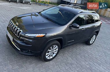 Внедорожник / Кроссовер Jeep Cherokee 2015 в Виннице