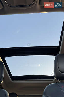 Внедорожник / Кроссовер Jeep Cherokee 2019 в 